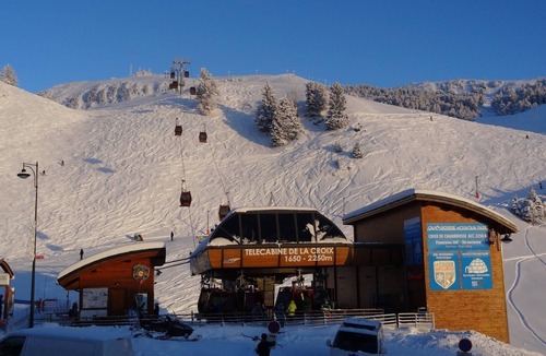 Chamrousse Ski Chalet | CHALET DES CIMES CHAMROUSSE/3* TOURIST HOUSE/NEAR THE SLOPES