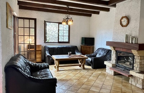 Puttelange-aux-Lacs Ski Chalet | Chalet "Diff "150m from the lake, private garden and Wi-Fi