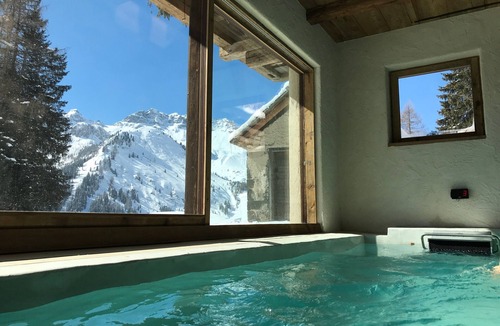 Livinallongo del Col di Lana Villa | Chalet 'Dolomites Cesa Del Louf' with Mountain View and Terrace