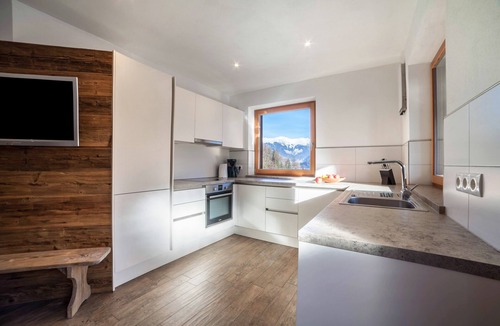 Rifiano Ski Chalet | Chalet "Ebnerhof" with Mountain View, Wi-Fi & Garden