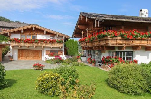 Rain Ski Chalet | Chalet Eder