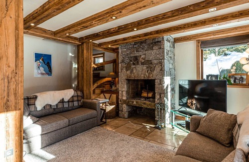 Les Tines Ski Chalet | Chalet Entre Nous: charming three bedroom chalet in an idyllic location