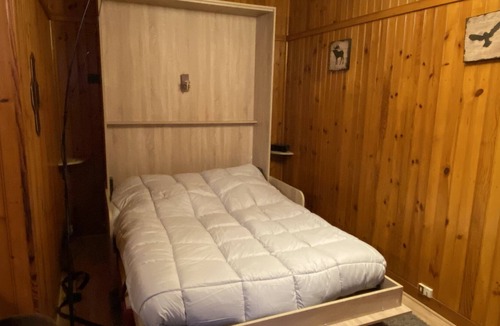 Saint-Martin-d'Heuille Ski Chalet | Chalet et Jacuzzi au Cœur du Nivernais