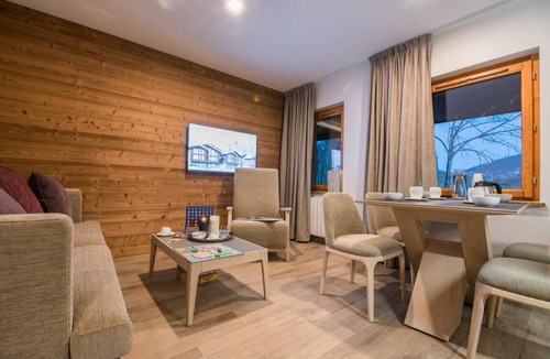 Praz-sur-Arly Ski Chalet | Chalet, fitness, sauna, hammam, terrace, balcony, fireplace or stove, tv, 197-212m², Praz sur Arly