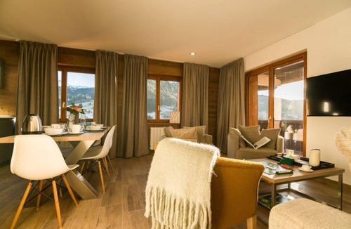 Praz-sur-Arly Ski Chalet | Chalet, fitness, sauna, hammam, terrace, balcony, fireplace or stove, tv, 125m², Praz sur Arly