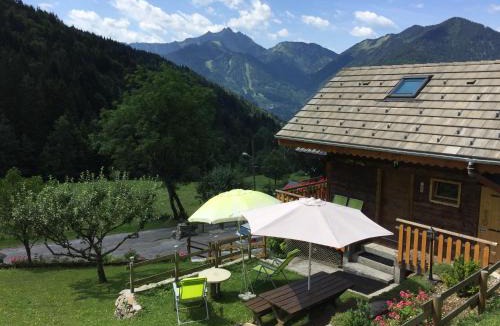 Saint-Jean-dʼAulps Ski Chalet | Chalet Fleur des Neiges