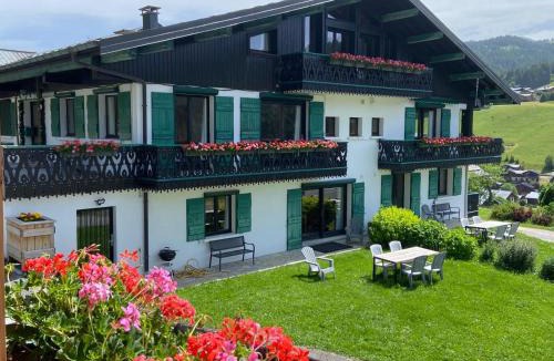 Les Gets Ski Chalet | Chalet Fleur des Alpes 1