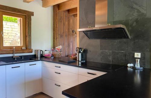 Huez-en-Oisans Ski Chalet | Chalet Fontaines