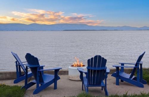 Cap-Saint-Ignace Ski Chalet | Chalet for 6 people - Waterfront - Spa - Fireplace