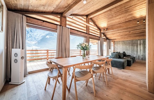 Les Houches Ski Chalet | Chalet Foxden, Chamonix Mont Blanc valley