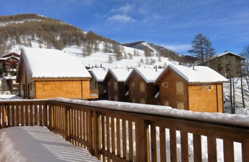 Allos Ski Chalet | CHALET