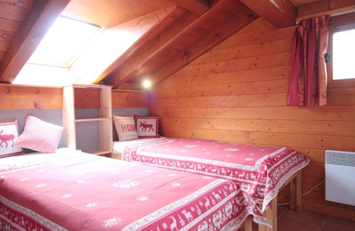 Le Bettaix Bed & Breakfast | Chalet Orchis -Wohnen am Skilift in Le Bettaix