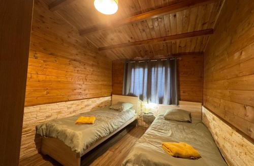 Saint-Pourcain-sur-Sioule Ski Chalet | Chalet Le Samoyède - 3 chambres