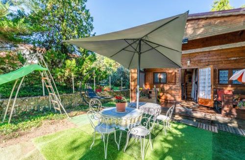 Saint-Paulet-de-Caisson Ski Chalet | Chalet gite