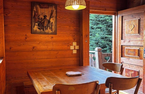 Passy Ski Chalet | Chalet "Grenier" facing Mont-Blanc, up to 5 people