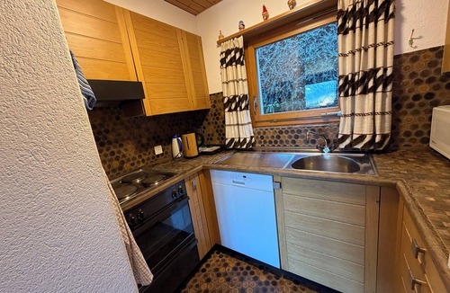 Beatenberg Apartment | Chalet Heide - Holiday apartment for 4 with fantastic alpine views in Beatenberg