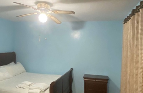 Bellmore Apartment | Chalet Home, Central Location: Nassau, Long Island NY