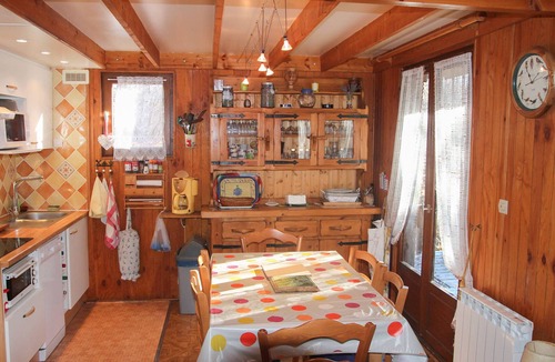 Barcelonnette Ski Chalet | Chalet in Barcelonnette near golf, 3 bedrooms, up to 8 people