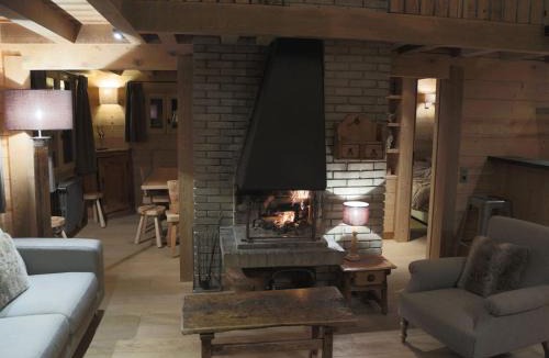 Le Cret Ski Chalet | Chalet indépendant haut de gamme avec cheminée, grande terrasse, proche des pistes à Val-d'Isère - FR-1-694-6