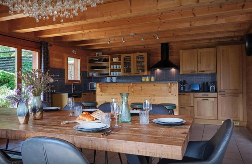 La Cote-d'Arbroz Ski Chalet | Chalet Isla de Lux - family mountain break 12p sauna & spa - OVO Network