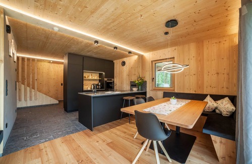 San Leonardo in Passiria Ski Chalet | Chalet 'Heidi und Peter' with Mountain View, Sauna, Jacuzzi, Garden & Wi-Fi