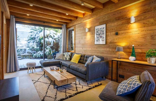 Les Gets Ski Chalet | Chalet Kouzya - mountain break for 8 in Les Gets - OVO Network