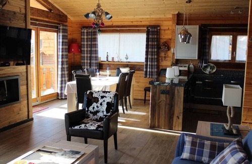 Superbolquere Ski Chalet | Chalet Llory, cosy and pleasant