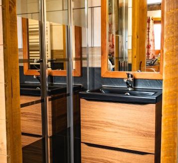 Bellentre Ski Chalet | Chalet La Plagne jacuzzi vue top