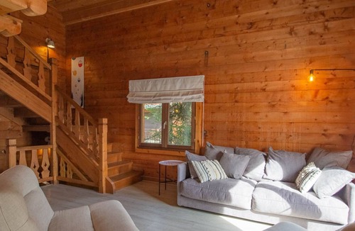 Les Saisies Ski Chalet | Chalet 'Le Grenier' with Mountain View, Private Garden and Wi-Fi
