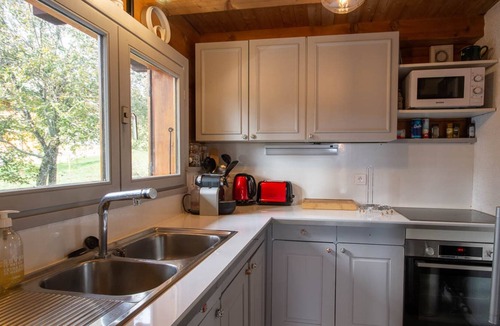 Les Saisies Ski Chalet | Chalet 'Le Grenier' with Mountain View, Private Garden and Wi-Fi