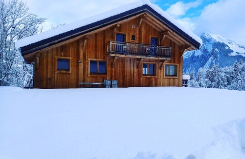 Les Esserts Ski Chalet | Chalet "Le Mas devant", new, Morillon, Grand Massif, 3 bedrooms, sauna
