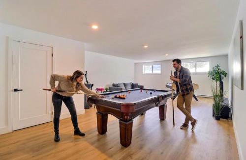 Argenteuil Regional County Municipality Ski Chalet | Chalet Le Pin with Private Spa & Billiards, Carling Lake