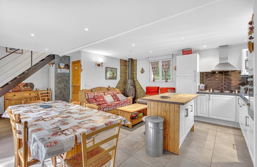 Meolans-Revel House | Chalet "Ma Bonne Etoile" with Mountain View, Private Terrace and Wi-Fi
