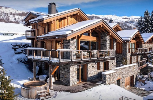 Saint-Marcel Ski Chalet | Chalet Marcel - Enjoy the indoor pool, home cinema and spa - OVO Network