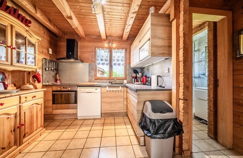 Morillon Ski Chalet | Chalet 'Marmottes' with Mountain View, Private Terrace and Wi-Fi