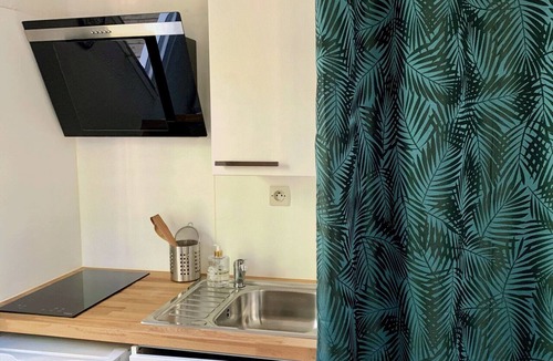 Le Porge Apartment | Chalet Mavalear naturiste La Jenny - 4 people