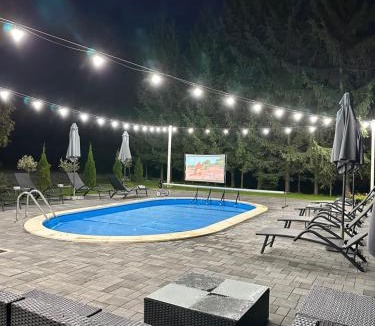Avrig Villa | Chalet Maya