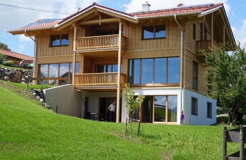 Dietringen Apartment | Chalet mit Blick auf das Wasser by Interhome