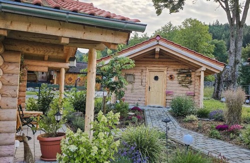 Regenhutte Apartment | Chalet mit Doppelbett und Schlafsofa