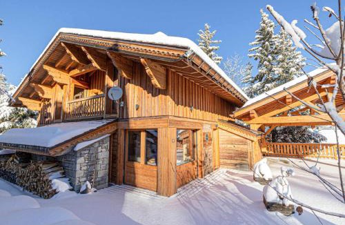 La Perriere Ski Chalet | Chalet moderne 5* à Courchevel La Tania - 12 pers, jacuzzi, sauna, skis aux pieds, cheminée, cinéma - FR-1-575-154