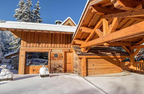 La Perriere Ski Chalet | Chalet moderne 5* à Courchevel La Tania - 12 pers, jacuzzi, sauna, skis aux pieds, cheminée, cinéma - FR-1-575-154