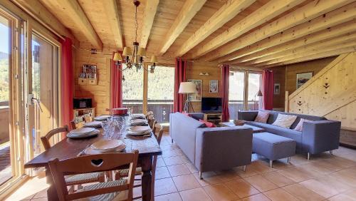 Le Biot Ski Chalet | Chalet MON FRERE
