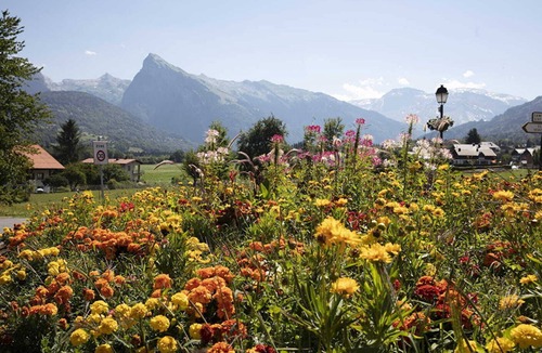 Morillon Ski Chalet | Chalet 'Morillon 4-6 Pers- Immoclean' with Mountain View, Shared Garden and Balcony