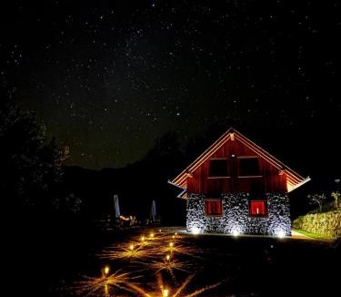 Raveo House | Chalet Navauce