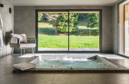 Chamonix-Mont-Blanc Ski Chalet | Chalet neuf avec spa et salle de sport à Argentière - FR-1-343-264