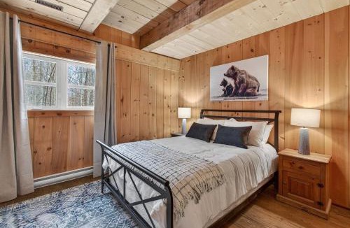 Val-des-Lacs Apartment | Chalet Patnord - Bord de l'eau, Spa, Foyer