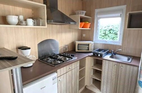 Saint-Hilaire-de-Riez Ski Chalet | Chalet, pets welcome - 4 guests