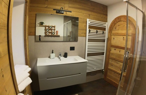 Serrada Apartment | Chalet Peter Serrada, a few meters from the slopes, in villa surrounded by forest
