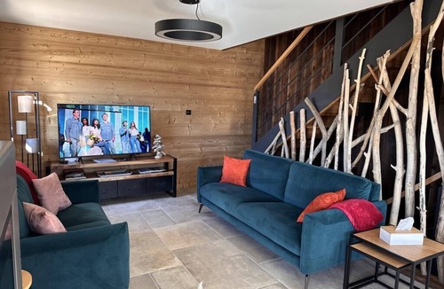 Gerbepal Ski Chalet | Chalet PLUME D'EAU - 11 pers - SWIMMING POOL/PETANQUE/BABY-FOOT - 10min from GERARDMER