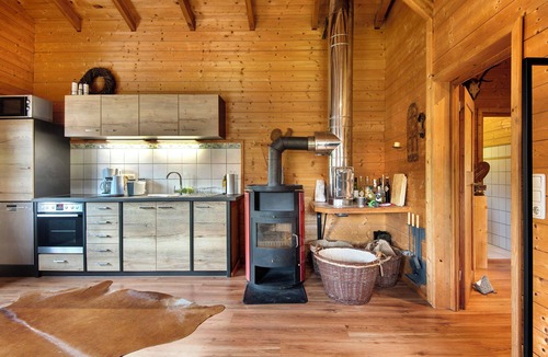 Maibrunn Ski Chalet | Chalet 'Pröllerhütte' with Private Terrace and Private Garden